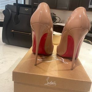 Christian Loubitan Nude So Kate